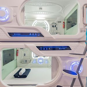 On The Go Capsule Hotel Redpartner