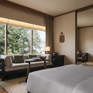 Capella Suite